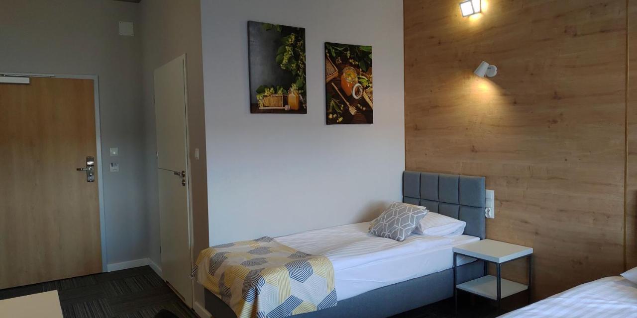 רומיה Hotel 107 מראה חיצוני תמונה