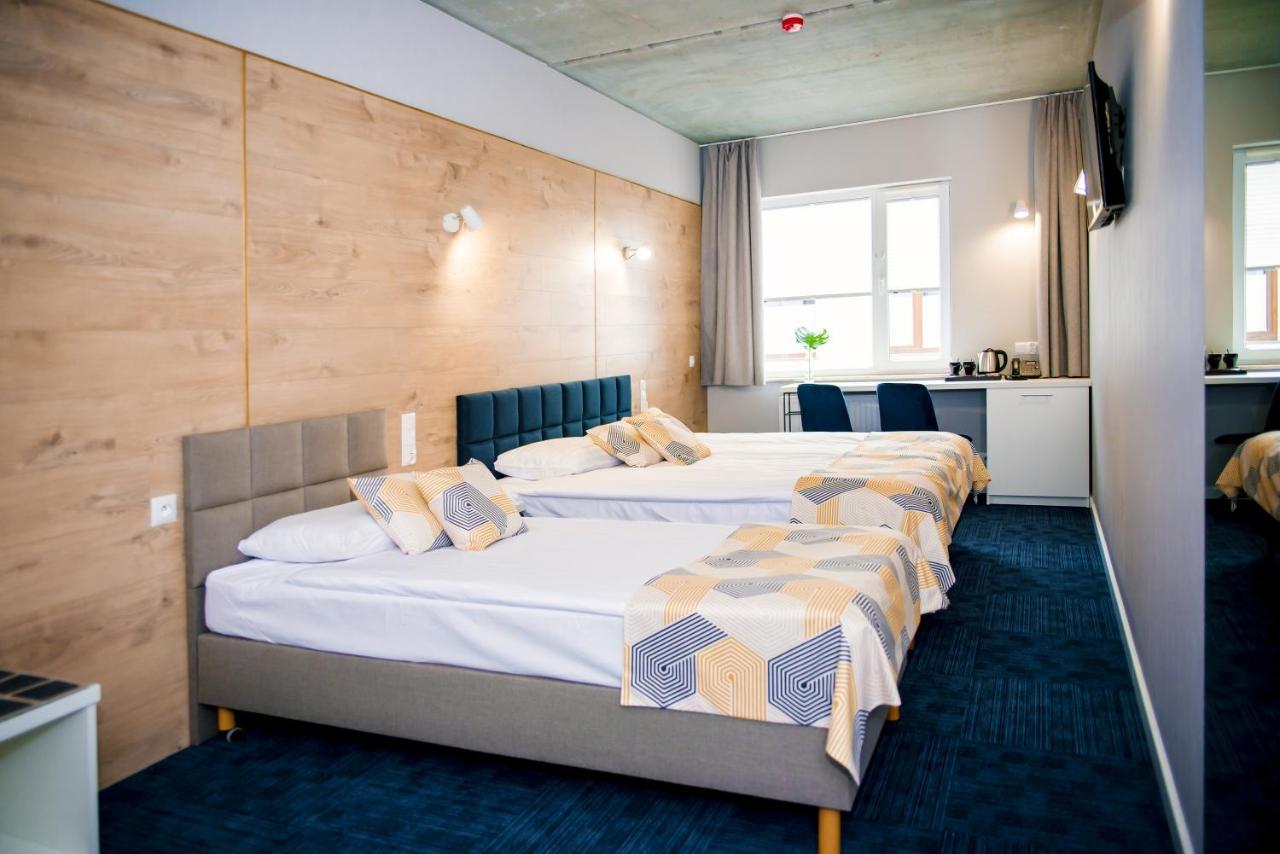 רומיה Hotel 107 מראה חיצוני תמונה