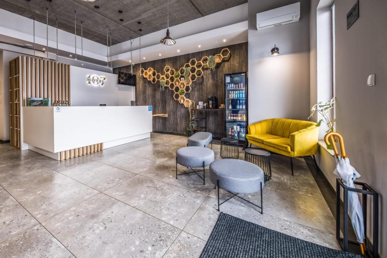 רומיה Hotel 107 מראה חיצוני תמונה