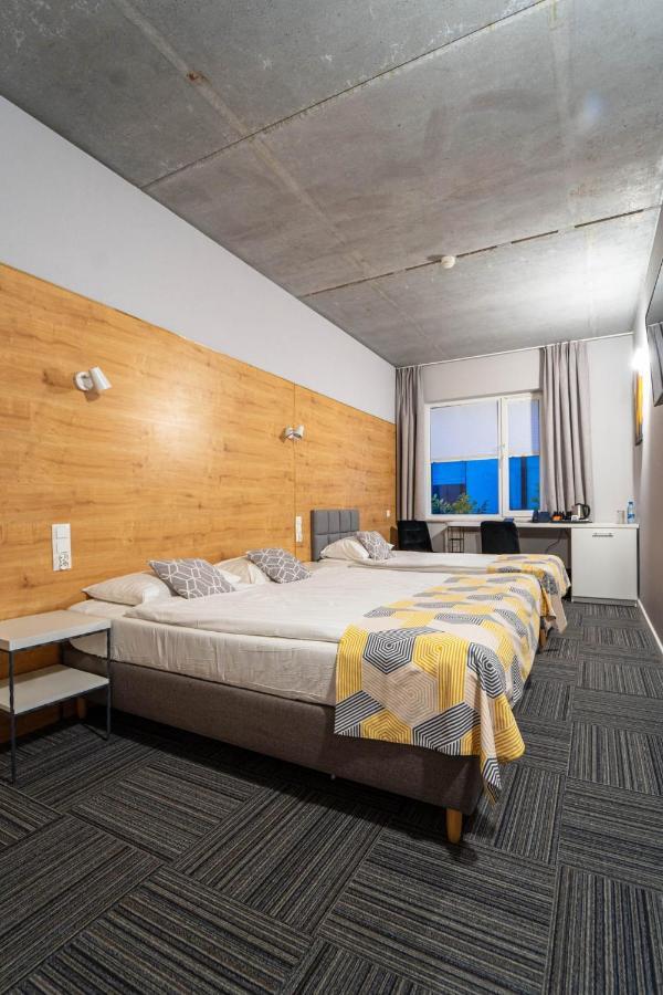 רומיה Hotel 107 מראה חיצוני תמונה