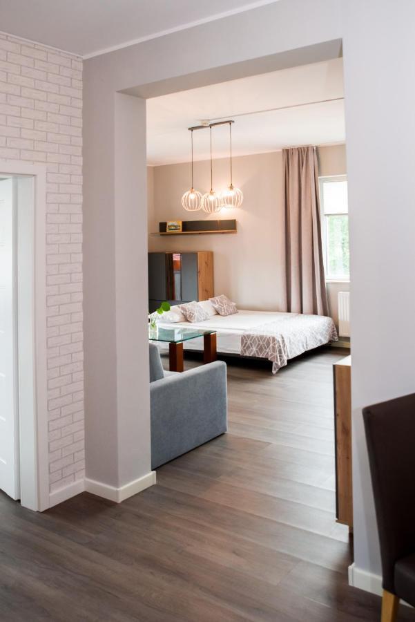 רומיה Hotel 107 מראה חיצוני תמונה